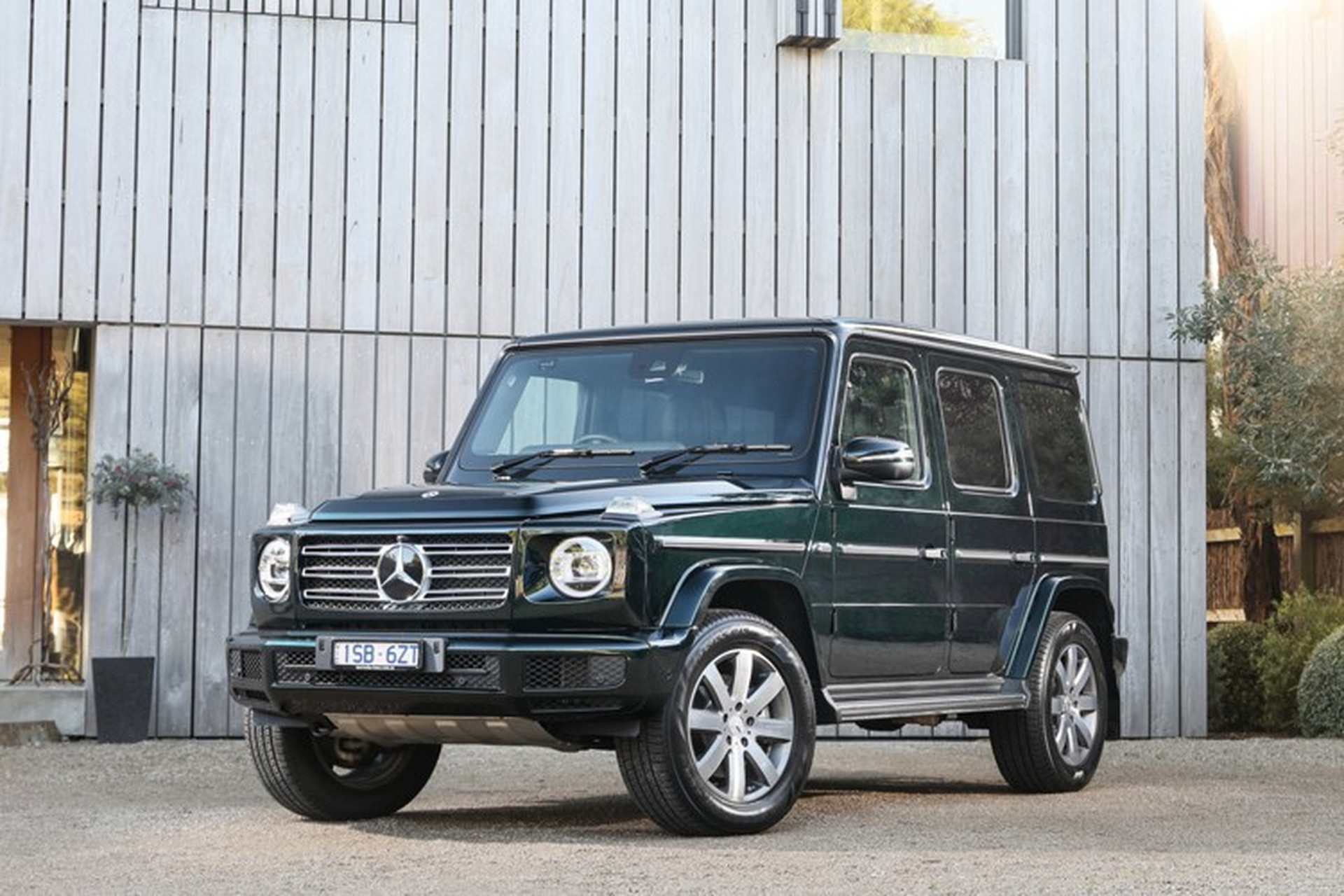 近日,梅赛德斯-奔驰2023款g500正式国内上市,售价189.9万,涨了6.7万.