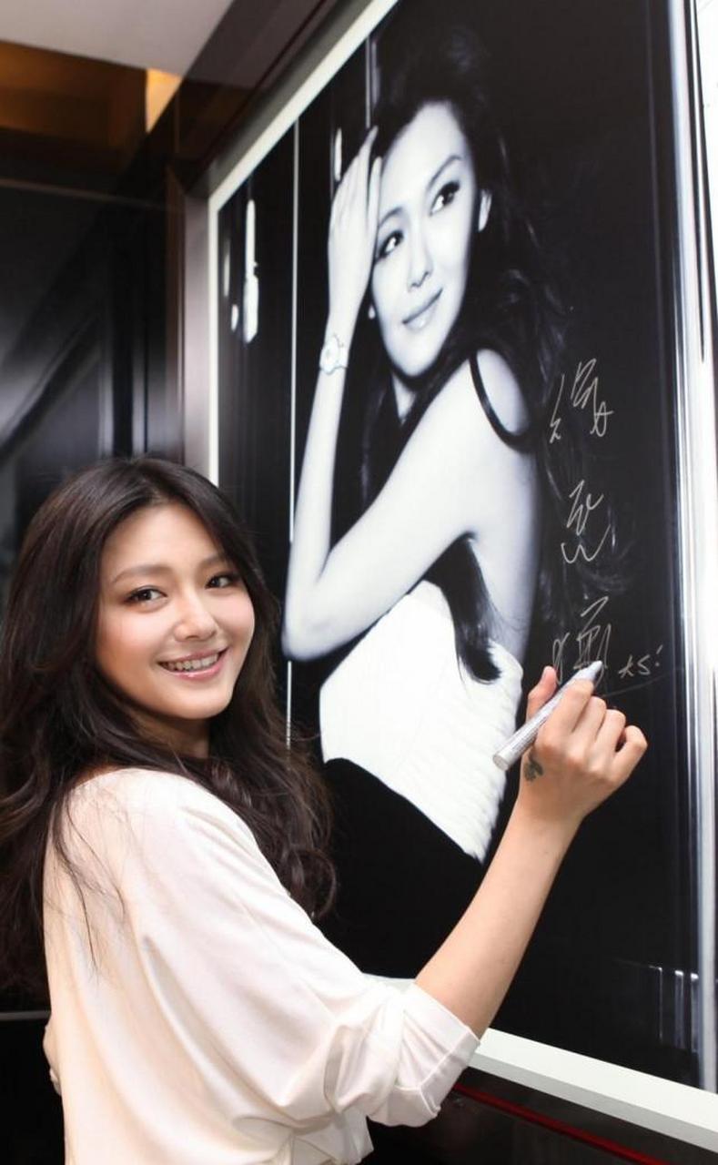 《流星花园》是八零后的回忆,那么剧中的男,女主角如今怎样了?