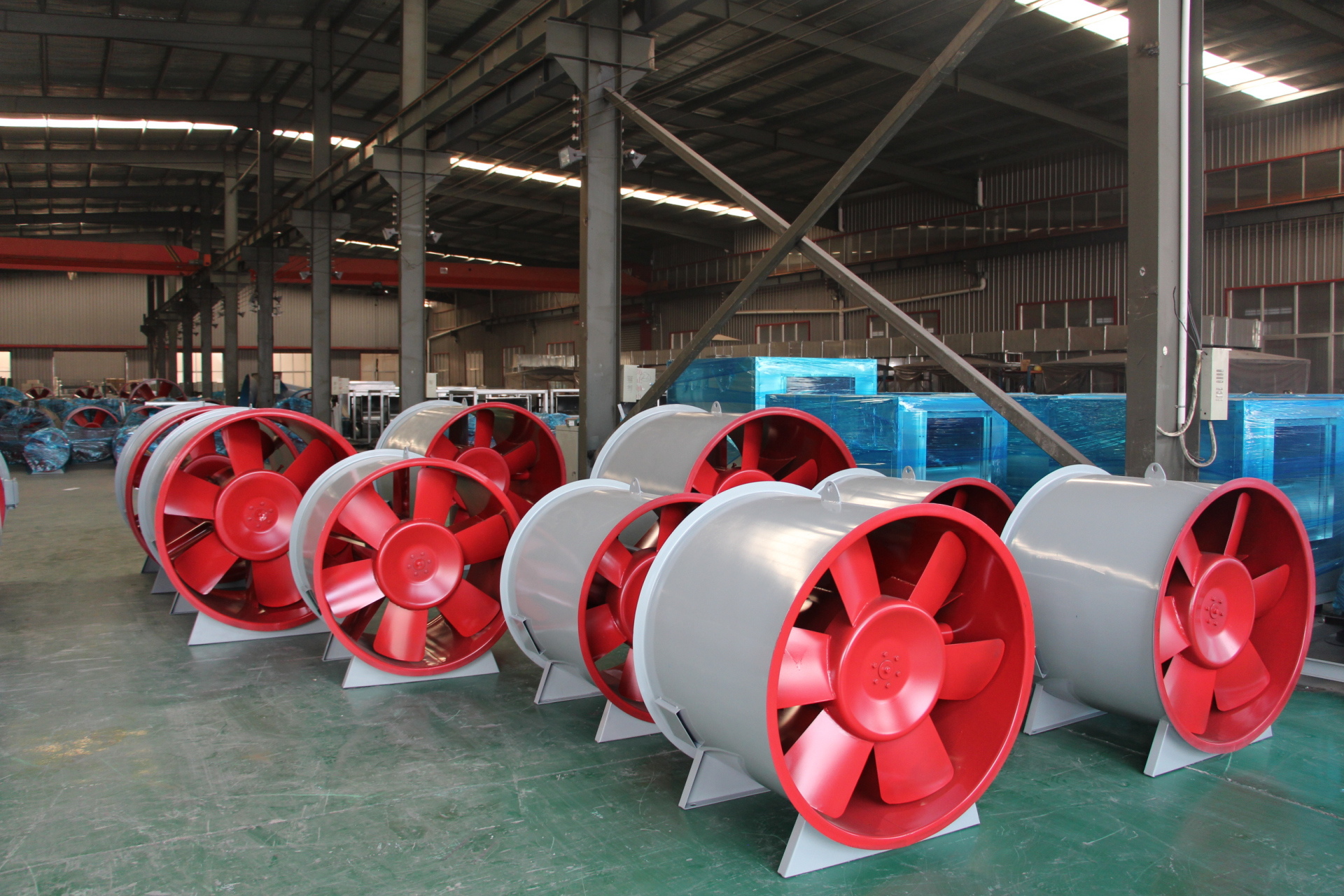 正压送风机一般装于建筑物顶,与各层的正压风阀联动