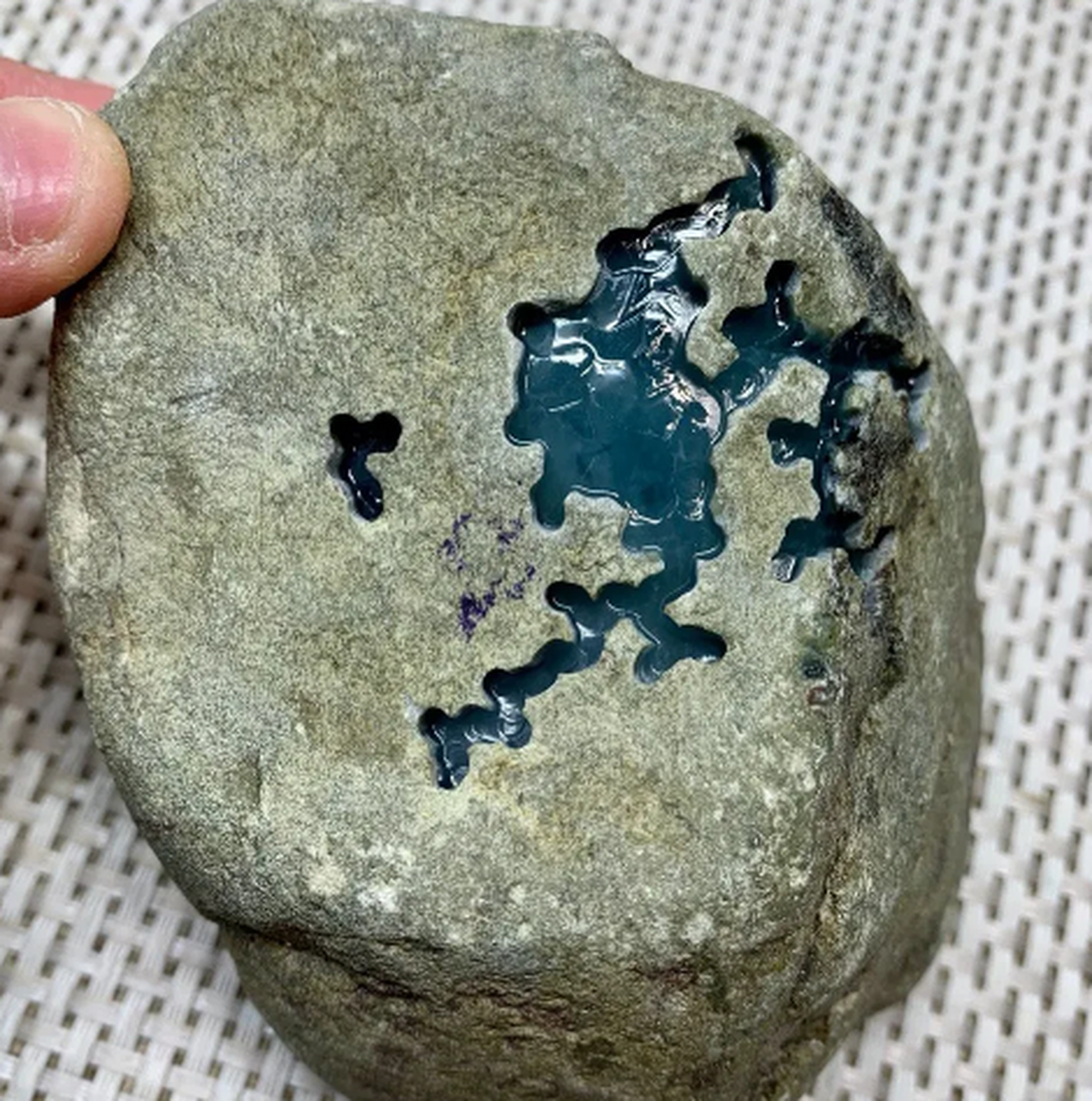 点击头像看直播##翡翠原石#翡翠原石老南齐开窗冰飘花手镯料