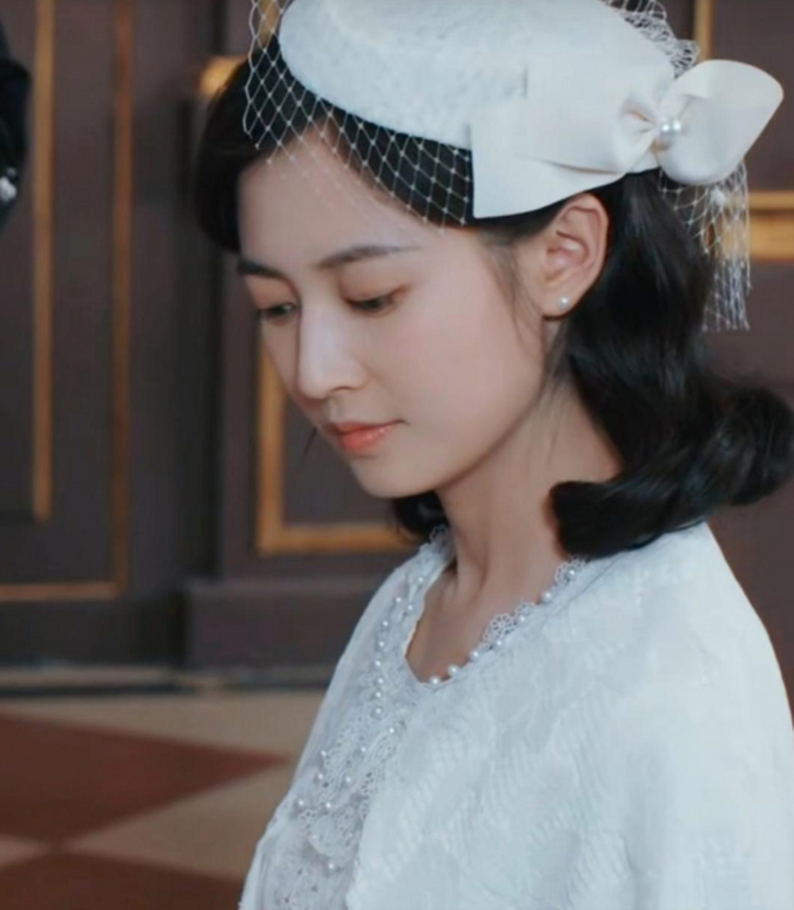 陈钰琪新戏花絮曝光,尝试过很多不同类型的电视剧了,不断突破自我,给