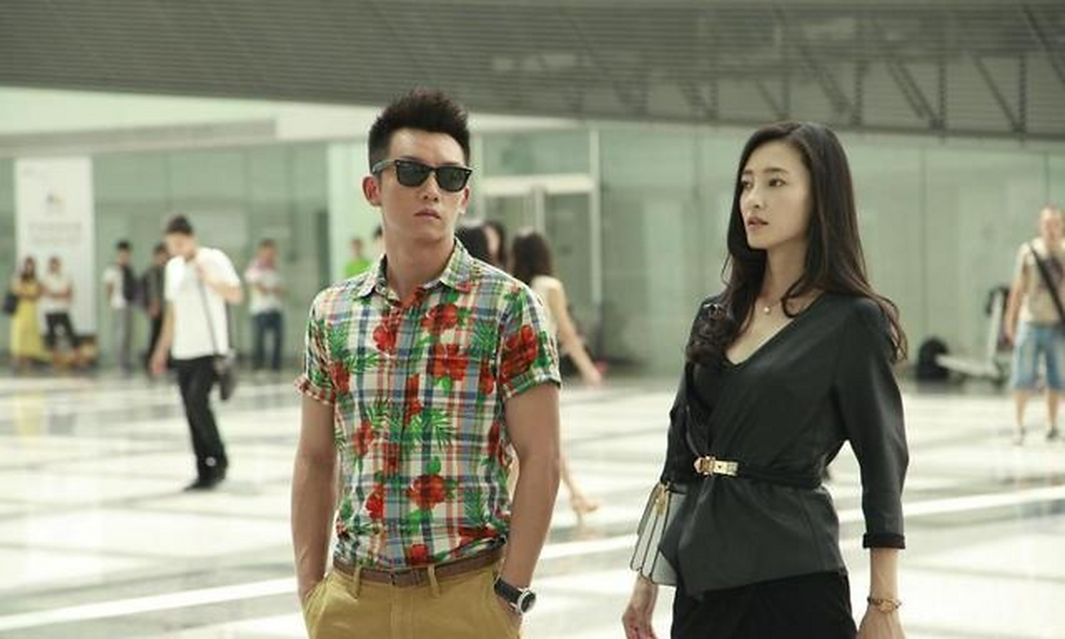 2015年上映的《有种你爱我》是由江一燕和郑恺主演的爱情喜剧电影