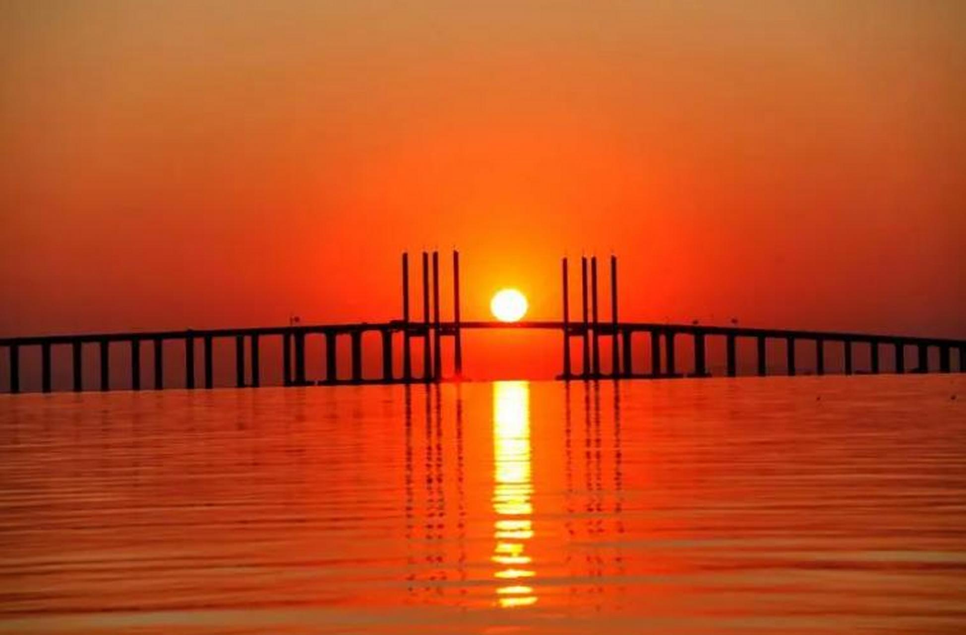 93青岛海边落日盛宴,你值得拥有!