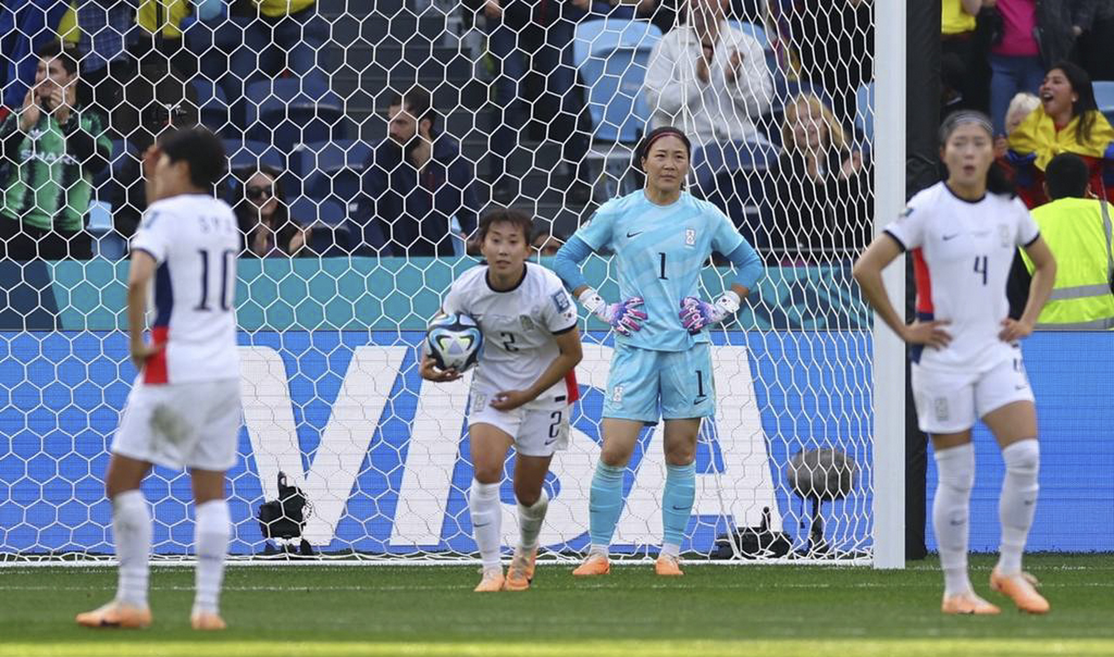 女足世界杯-门将惊天黄油手 韩国女足首战0-2哥伦比亚  北京时间7月25