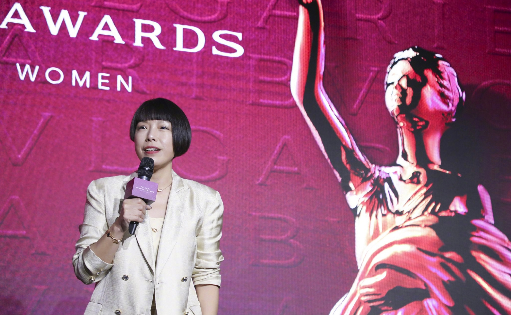 11月20日,vogue china主编张宇宣布将于12月8日离职,她为中国版vogue