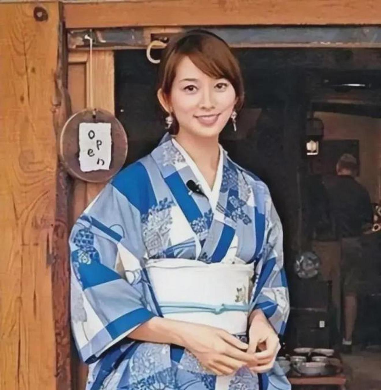 然而,如果我们抛开成见来看待她的外表,我们会发现,林志玲穿和服的