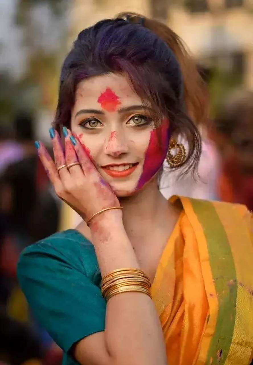 gif创作人# 印度女孩rita sanyal,属于高种姓刹帝利,属于条件比较好