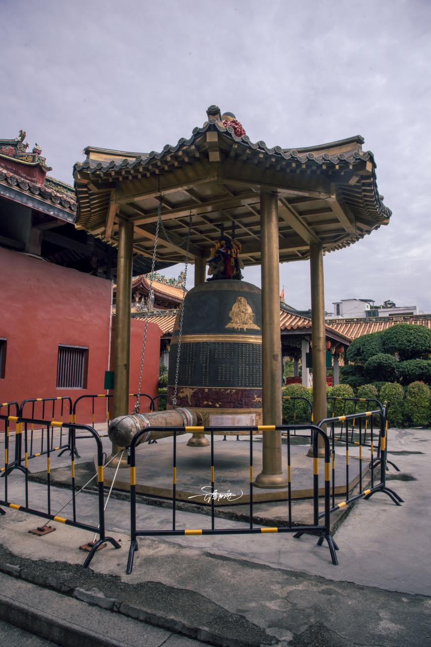 潮州古城里逛吃逛吃之后,别忘了去粤东第一古刹开元寺去看一看.