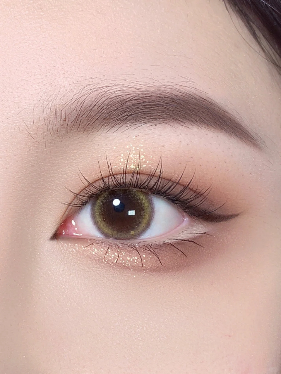 nyx琥珀茶棕消肿眼妆你们催的睫毛教程6015 今天依然是一个比较有