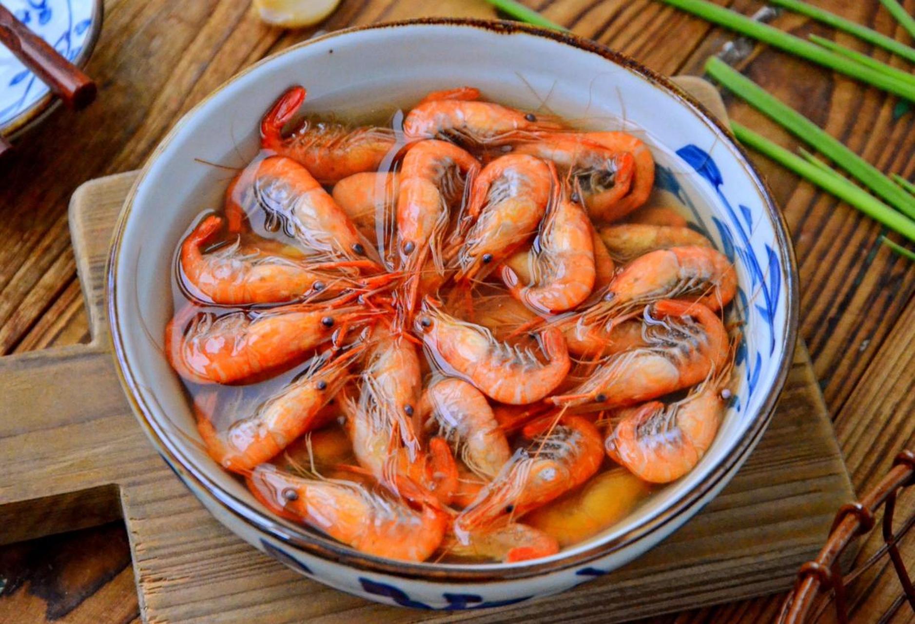 盐水河虾,一道地道的江南美食,原汁原味,非常鲜嫩爽口.