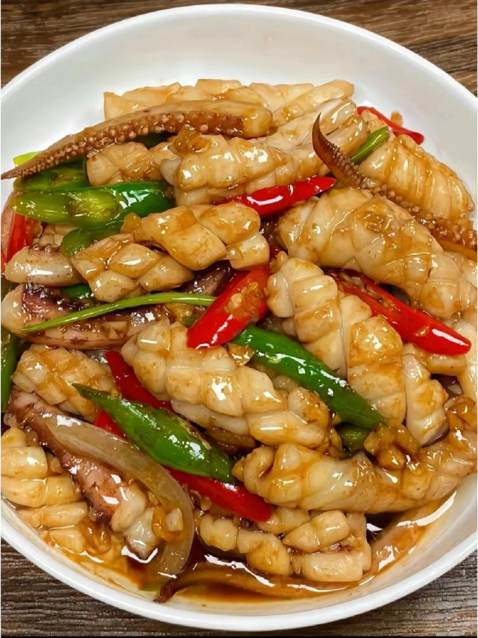 爆炒鱿鱼花美味到让人直流口水了  金黄色的鱿鱼花鲜香爽口,无敌嫩滑