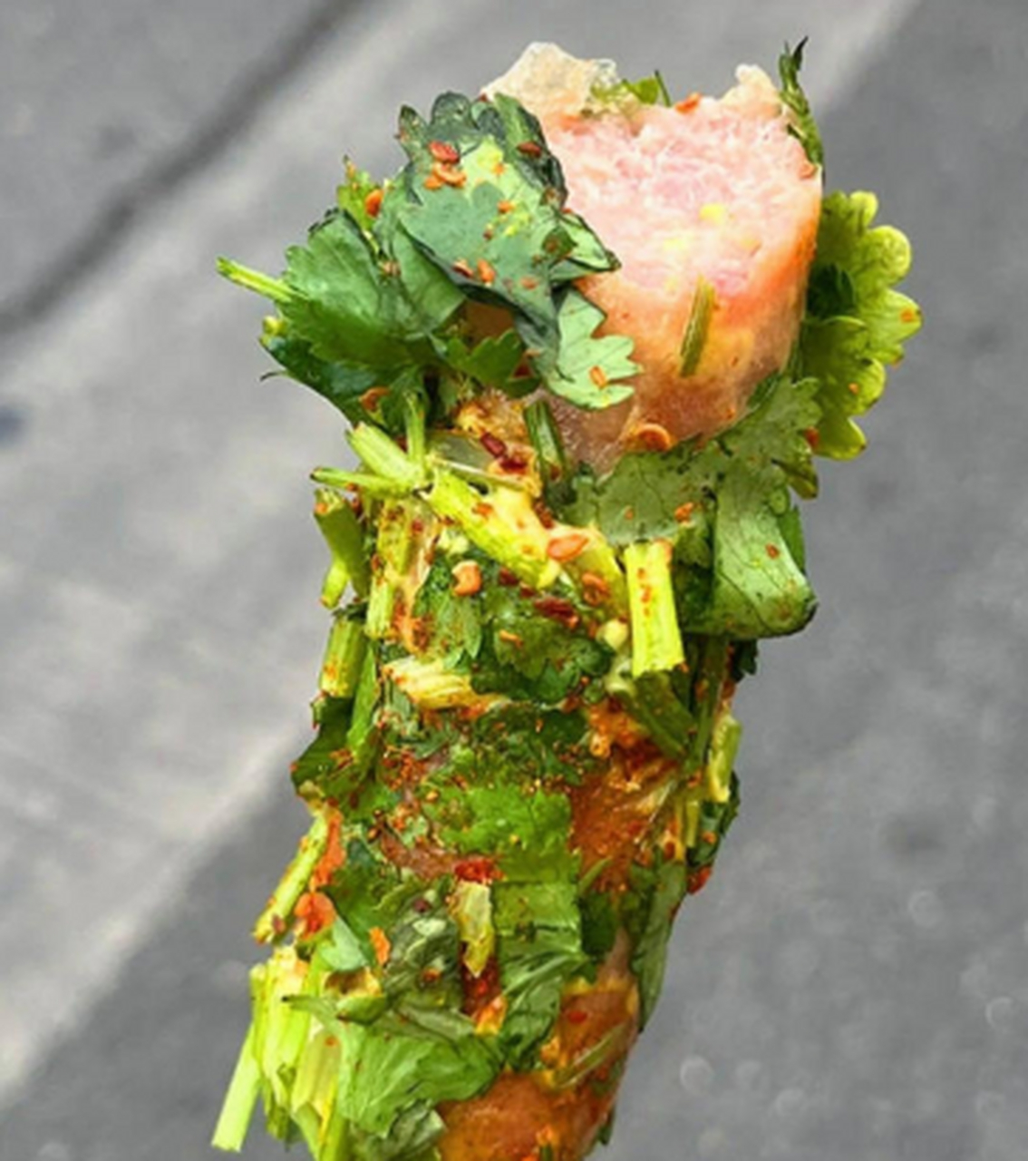 结果这老板真讲究#搞笑# #香菜