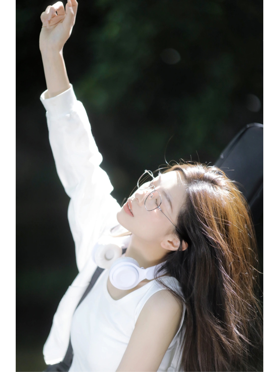 公主请学  校园氛围感拍照姿势  谁拍谁美 主打一个青春伤痛文学女