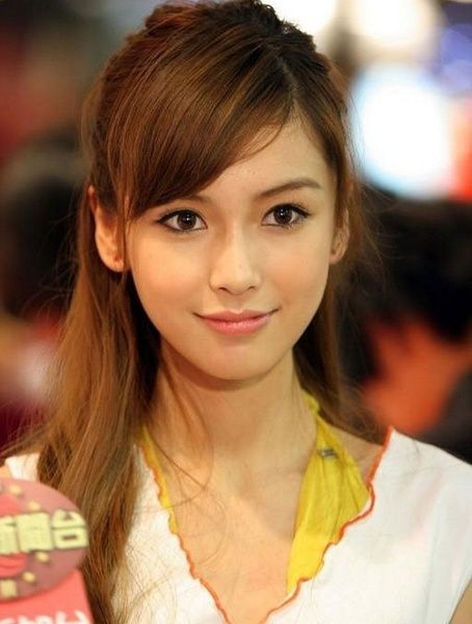 angelababy早期太美了吧,简直是洋娃娃 angelababy杨颖早期,颜值巅峰