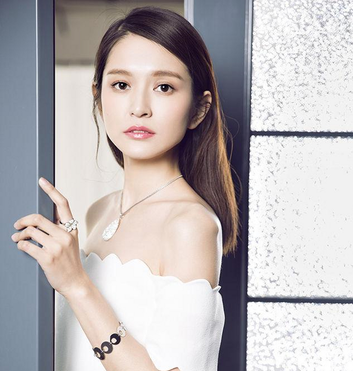 明星肖茵,娱乐圈影视演员,被誉为演艺圈"综艺全才"