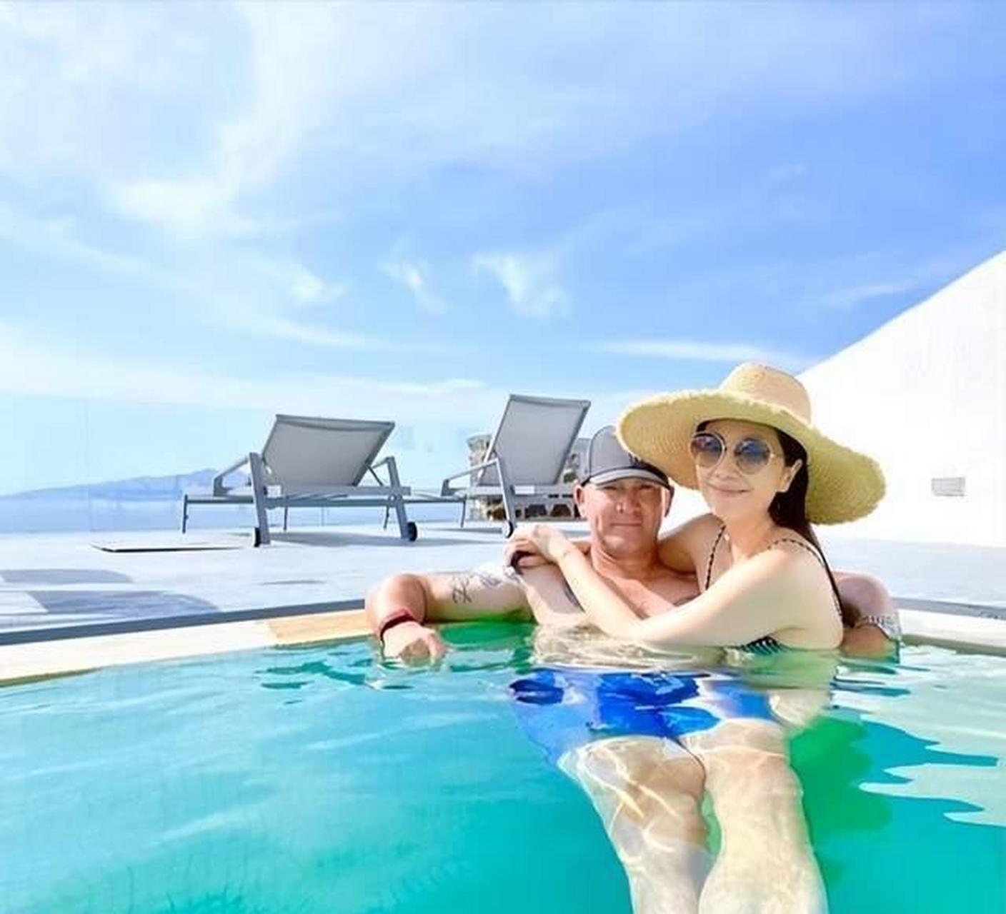 现年55岁的港姐冠军(87年)杨宝玲,虽说感情坎坷,但却最终收获了一份