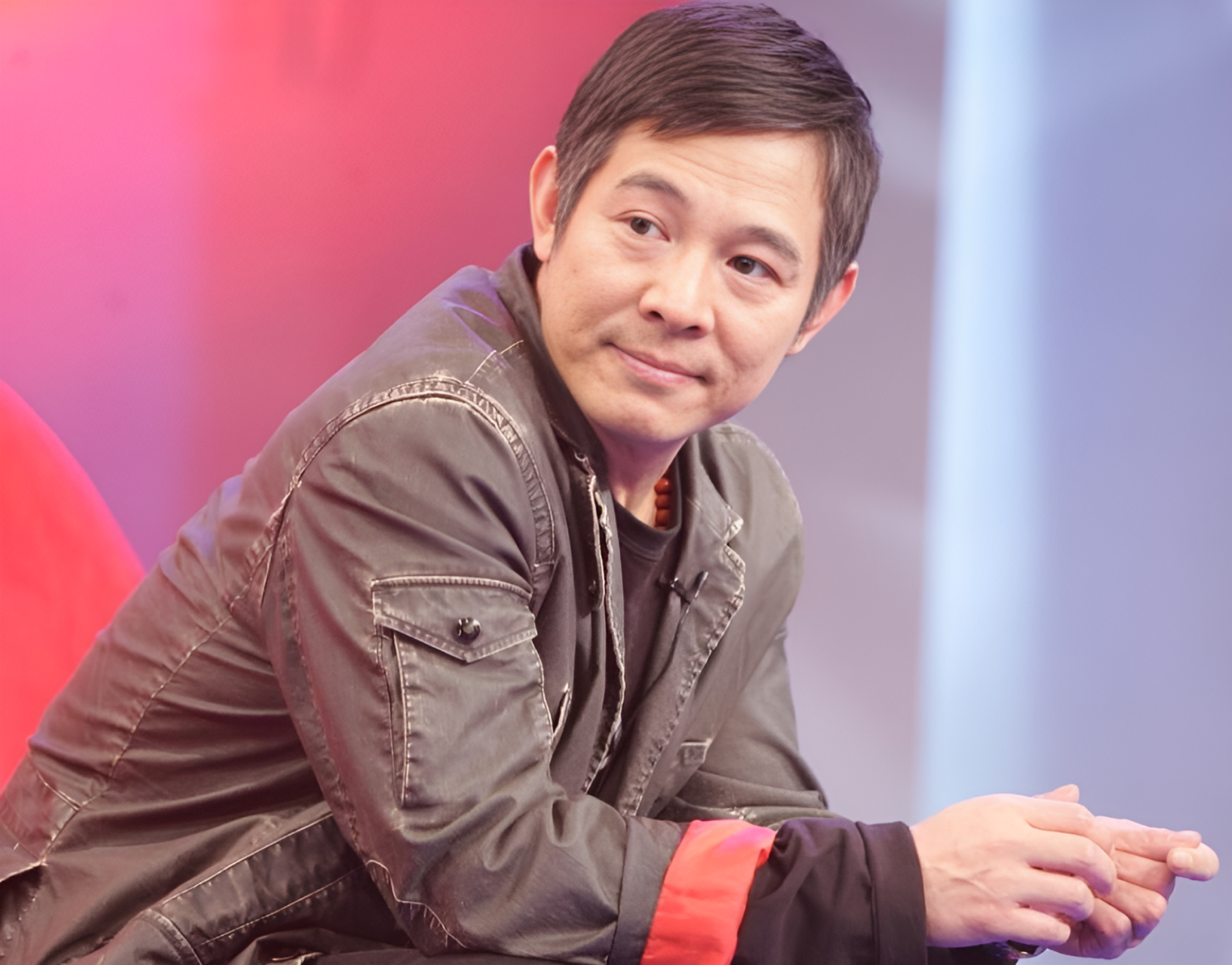 有一次,鲁豫和李连杰一起吃饭!