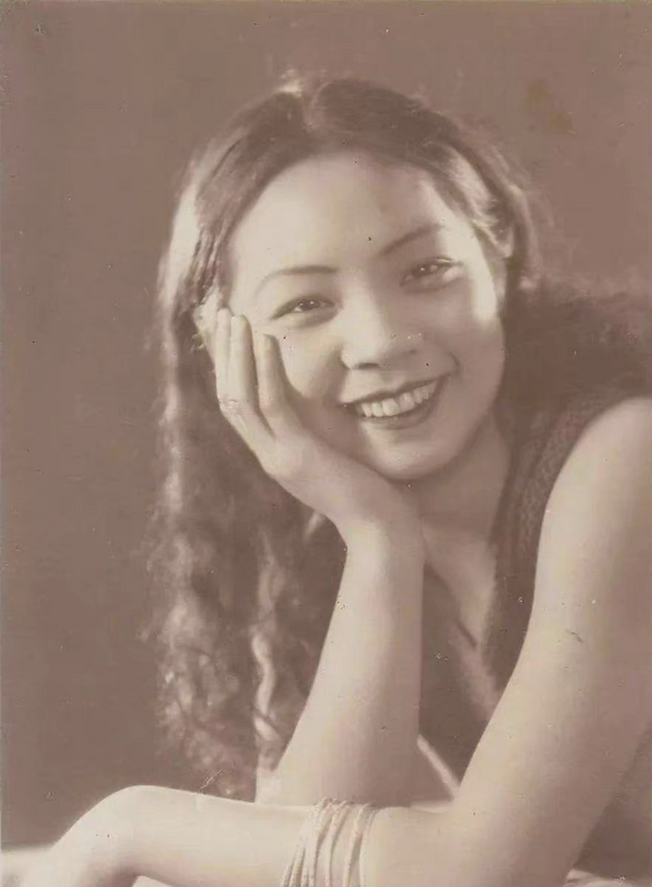 在上世纪的民国,影坛上有许多天然美女,王人美就是其中一个.