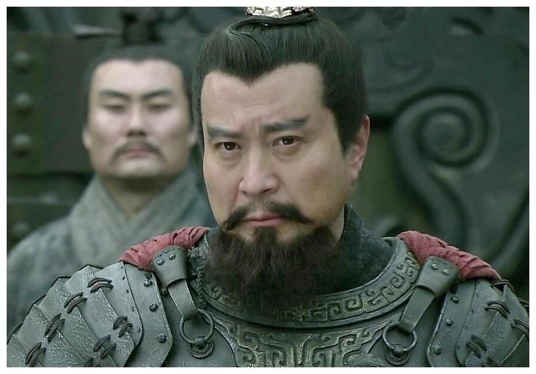 袁绍剧照 汉献帝初平四年(193年)秋,兖州牧曹操以替父报仇为由,起兵