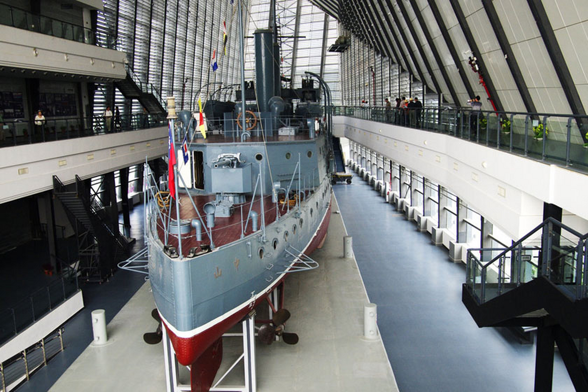 中山舰原名永丰舰.