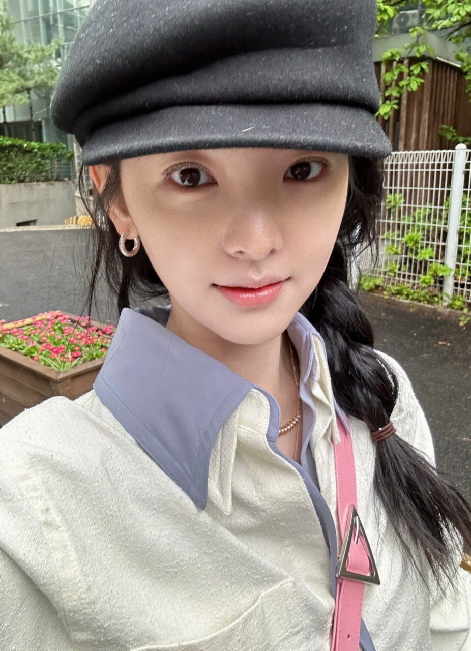 章若楠最新随拍