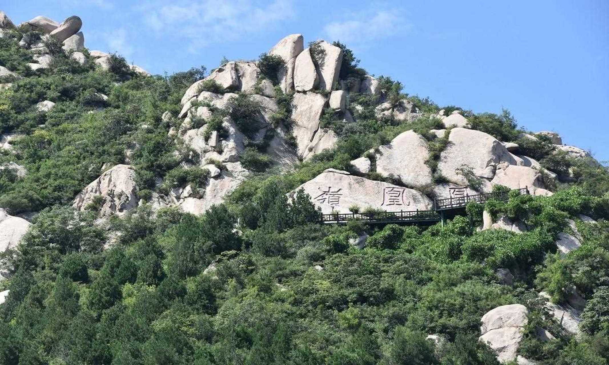 飞来石塔图片