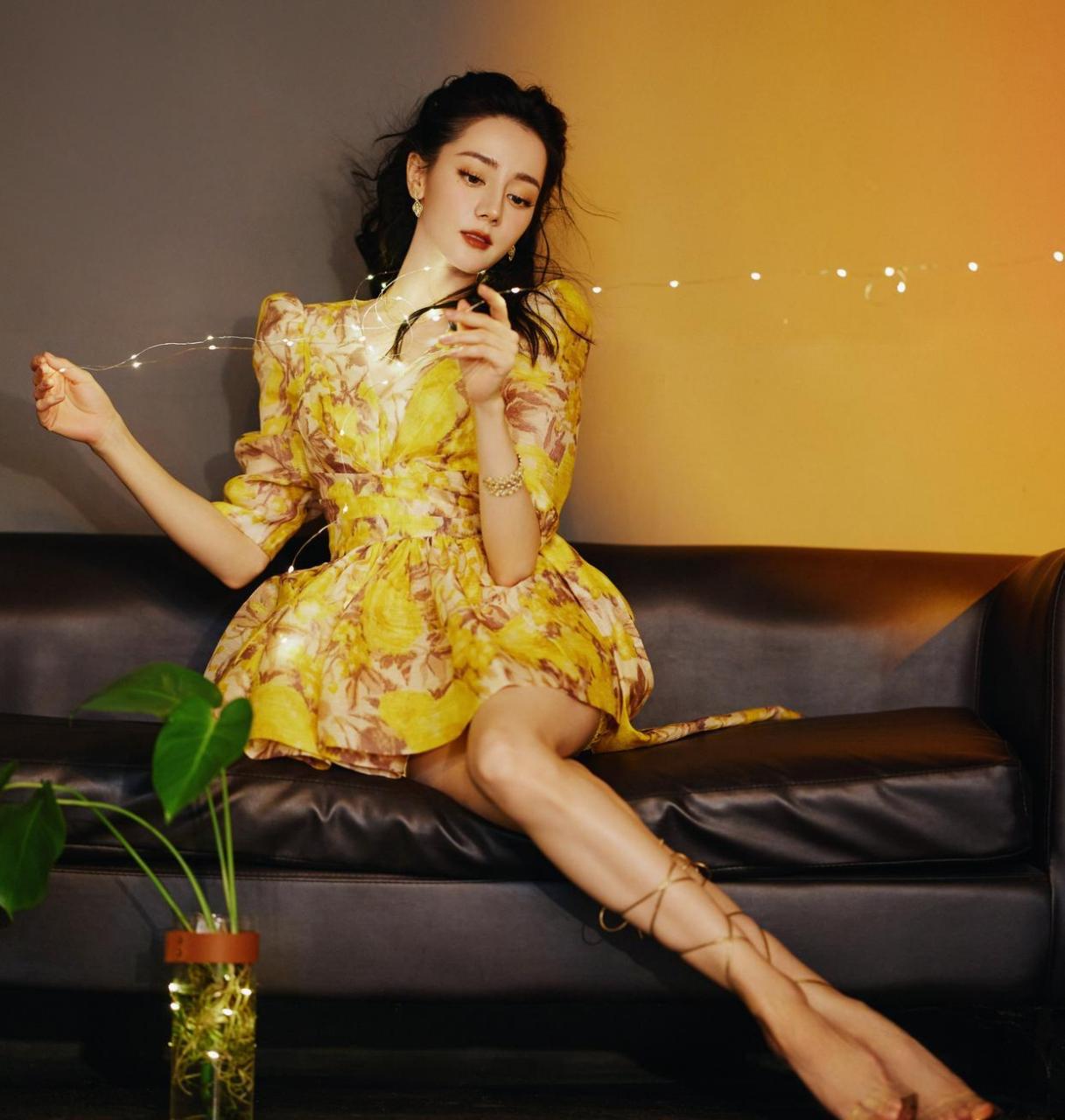 迪丽热巴  美腿玉足合集 #中国版chatgpt来了# #娱乐最前沿