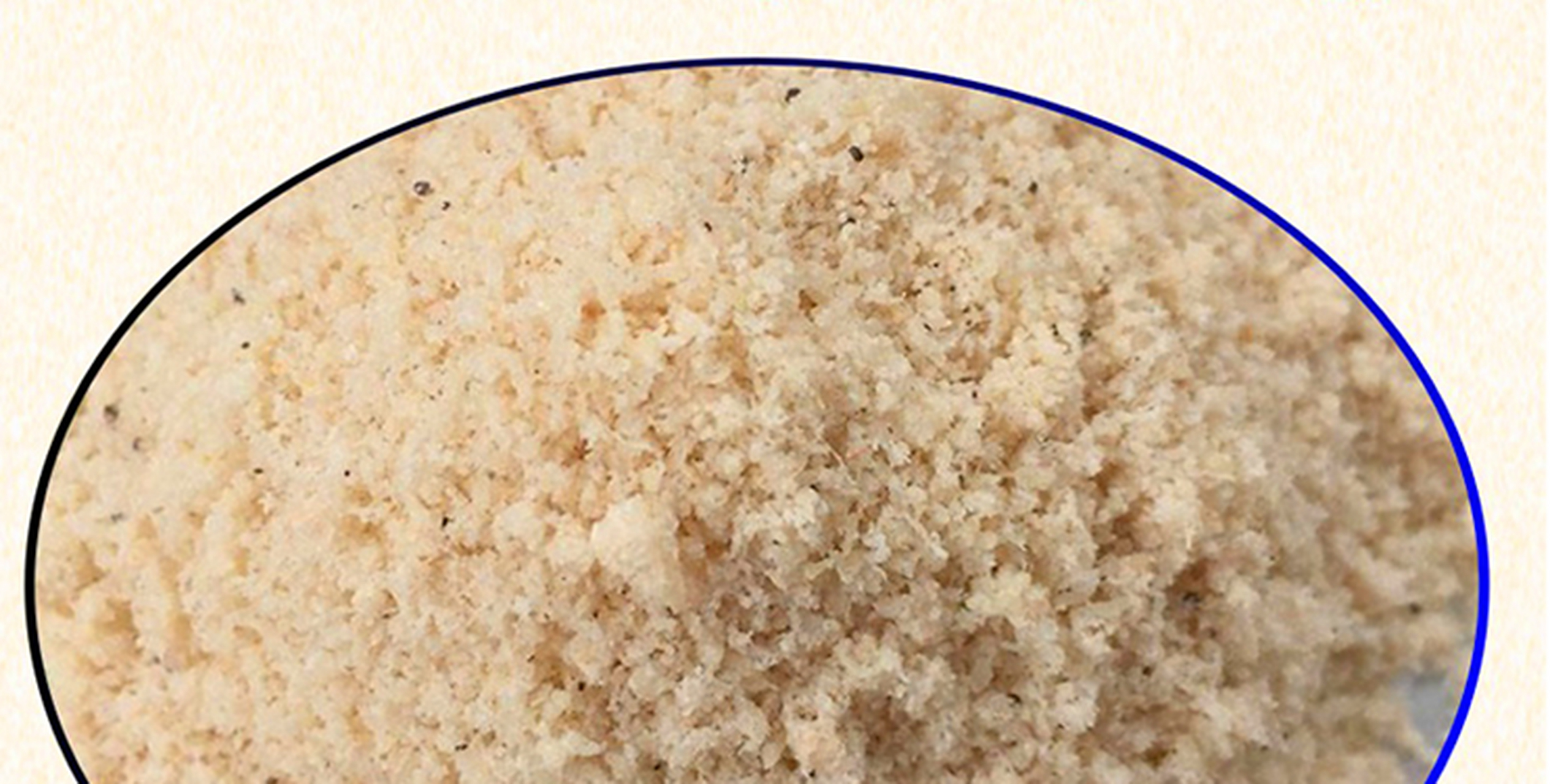 赤尾青是一种体型很小的虾,尾部具有类似星状的红色小斑点,所以沿海