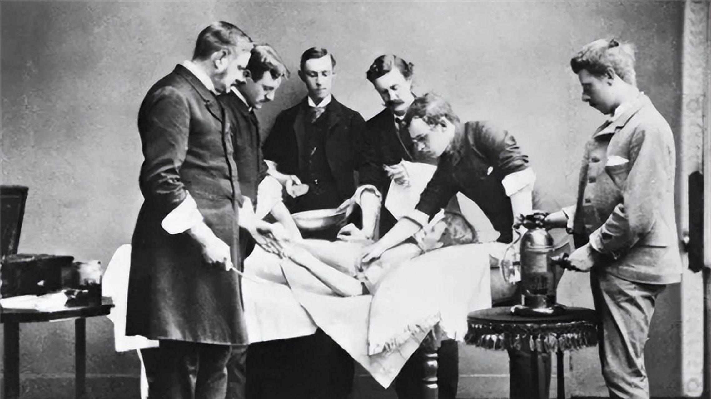 1685年,54岁的英国国王查理二世不幸得了中风,御医划破查理二世的胳膊