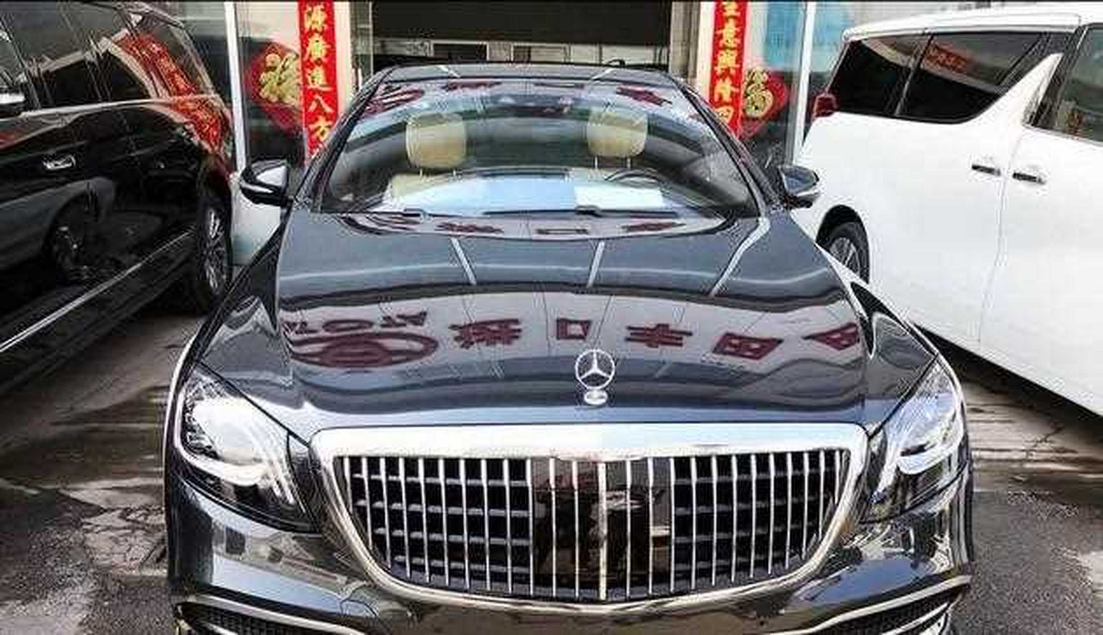 奔驰s800到店实拍,双色车身豪华大气,长5980毫米,尾标迈巴赫.