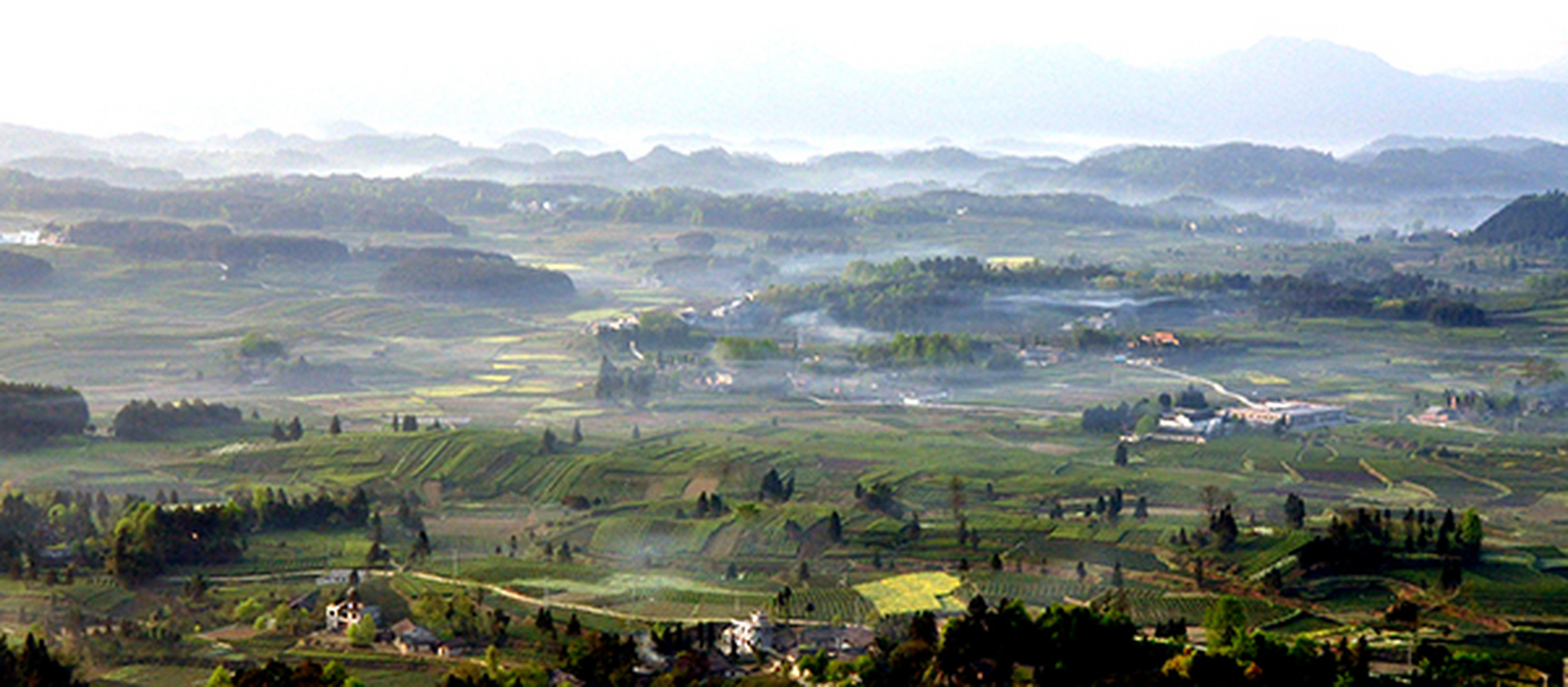 贵州省遵义市凤冈县永安镇"茶海之心"