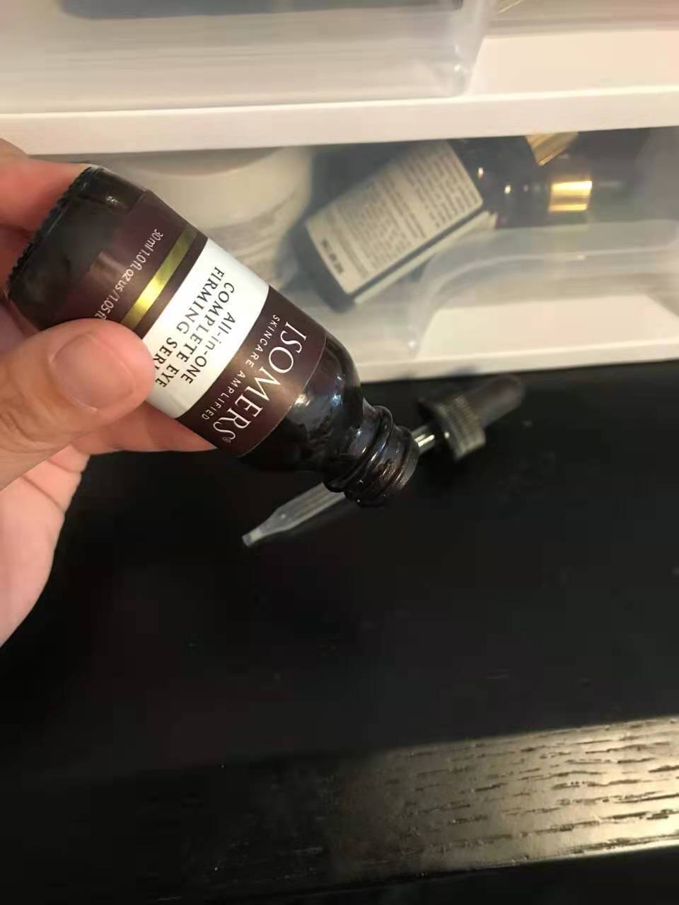 isomer fast lift eye serum眼精华30ml, 较为浓稠的精华液质地