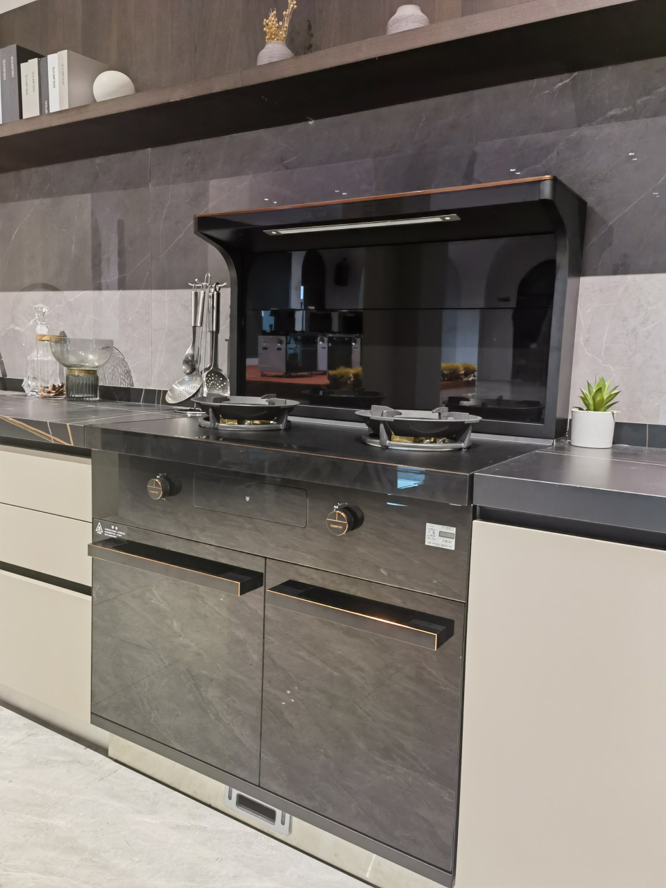 集成灶十大品牌帅丰星辰x1-8b-90s蒸烤同步集成灶,灶具升级为火焱三