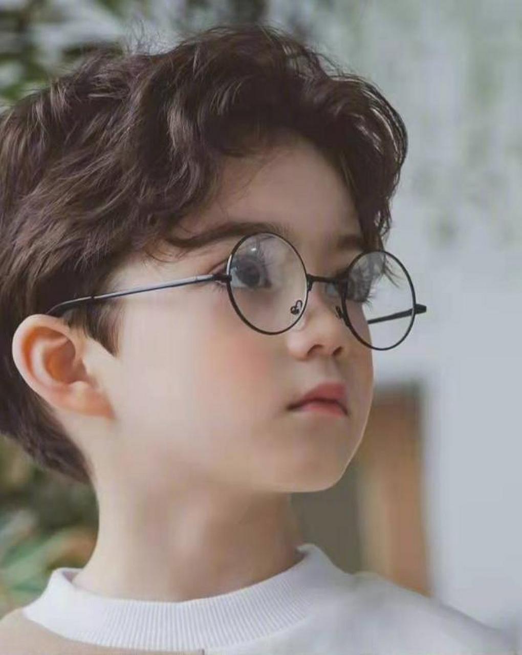 混血的基因实在太强大,这个小男孩长大后又会是谁的白月光?