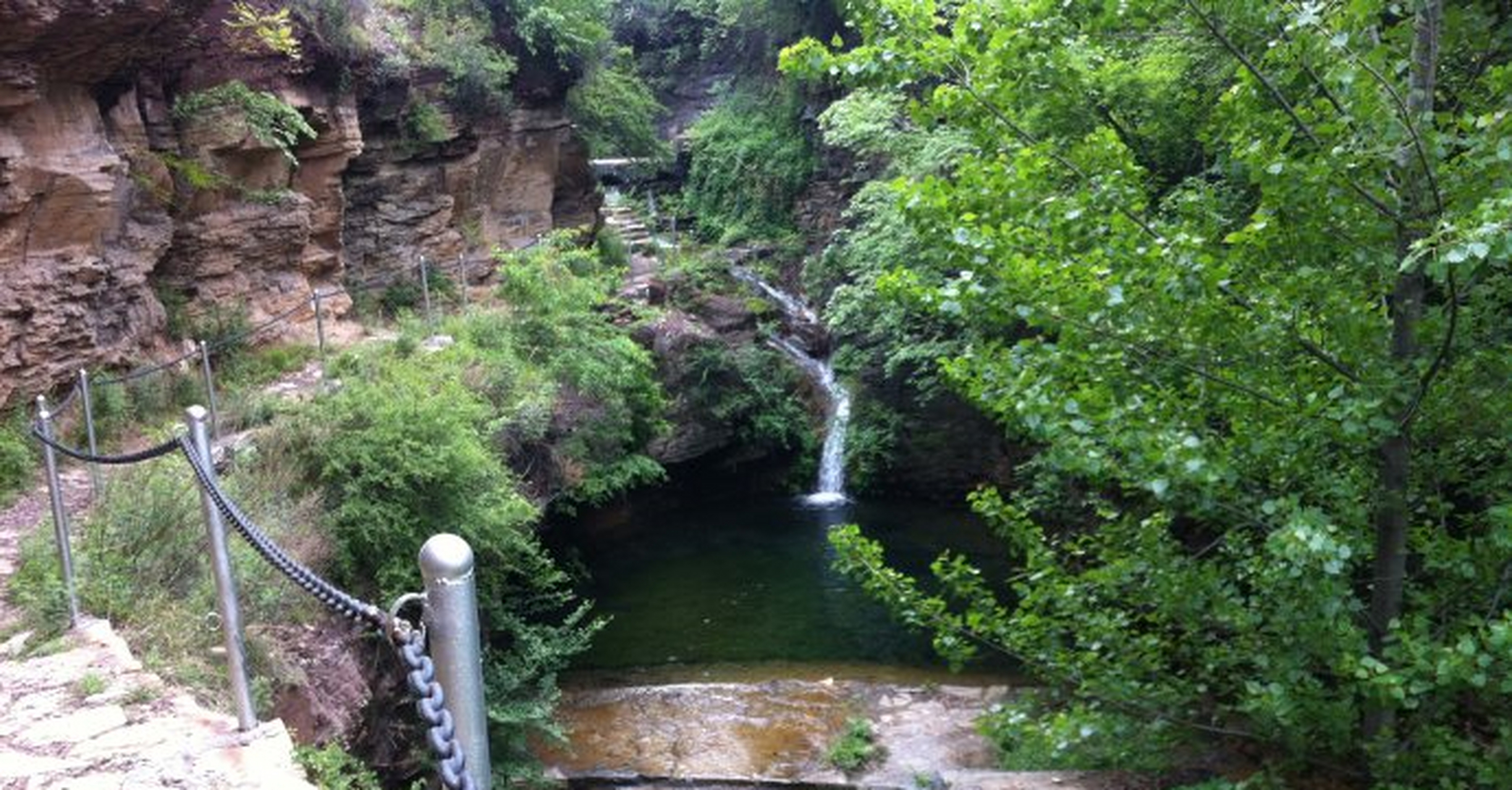 这个地方就是坐落在巩义的五指山景区.