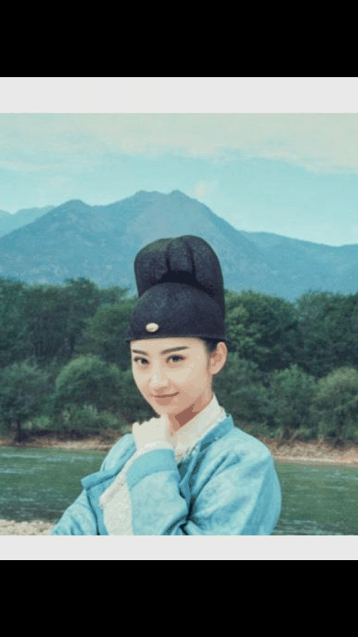 原以为穿裙子的景甜已经很美了,没想到她女扮男装的样子更惊艳了 景甜