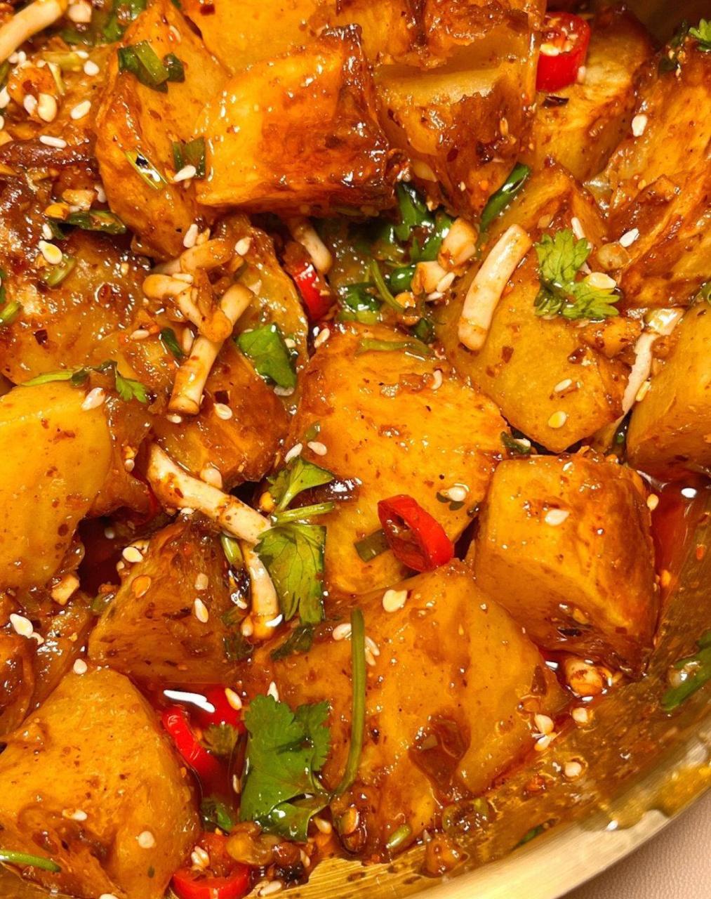 每天下班路过小吃摊都会被锅巴土豆香昏头?