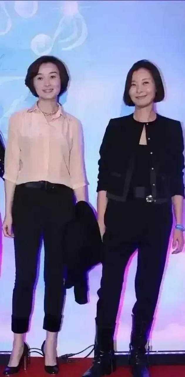 的吴越icon柯蓝i两人不结婚不生育,没有婚约的束缚,自由自在的好闺蜜