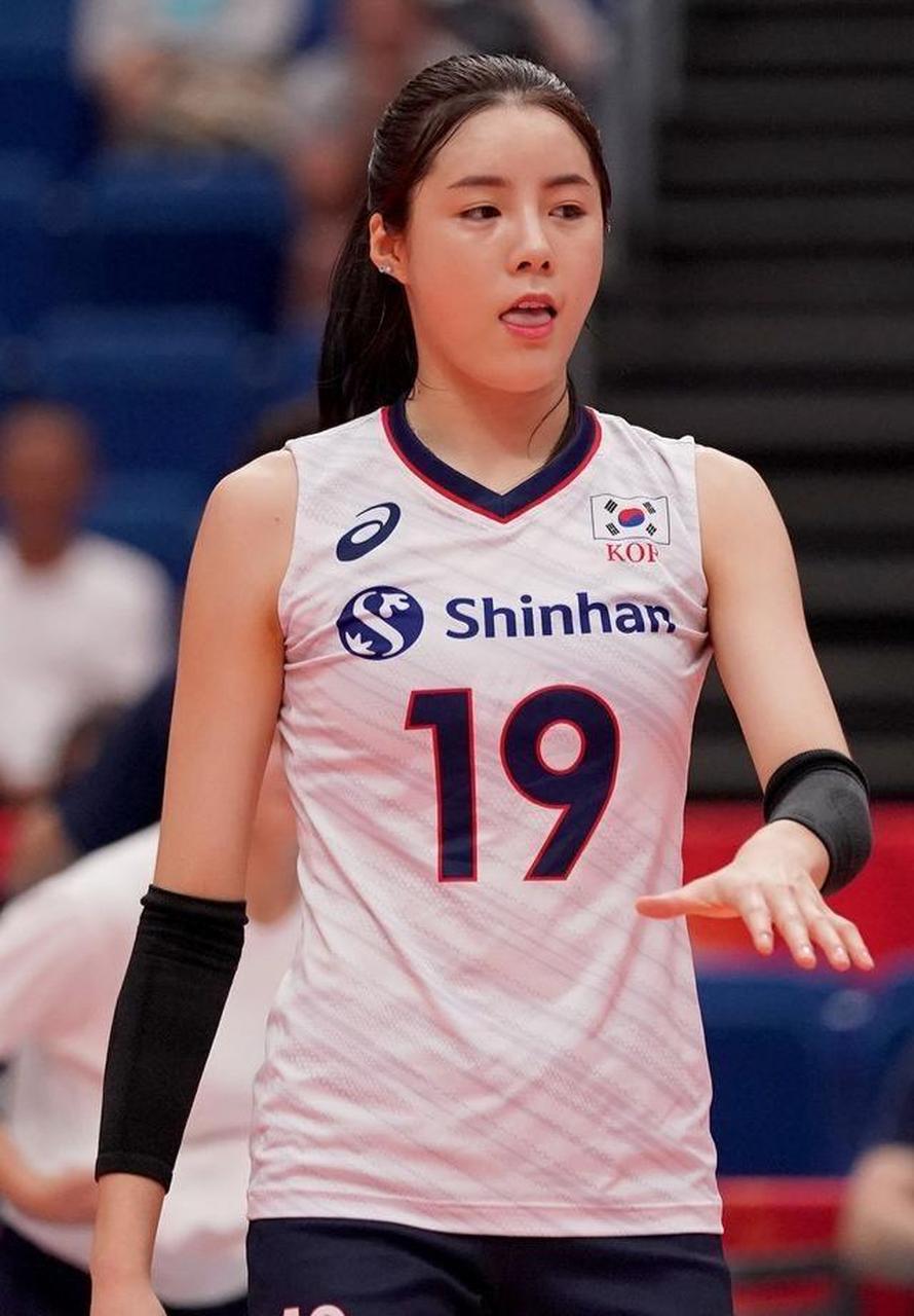 爱跳舞的韩国女排运动员——李多英