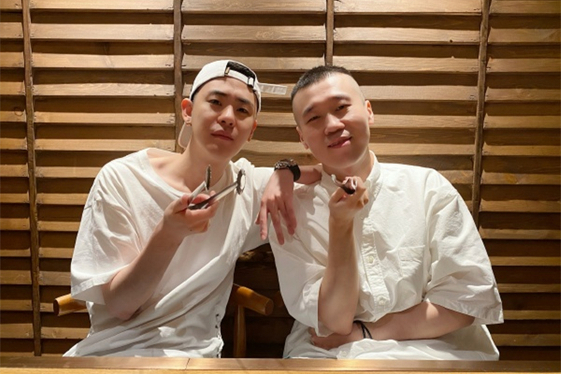 7月17日,德云社张云雷深夜发文,晒出了对搭档杨九郎生日的祝福.