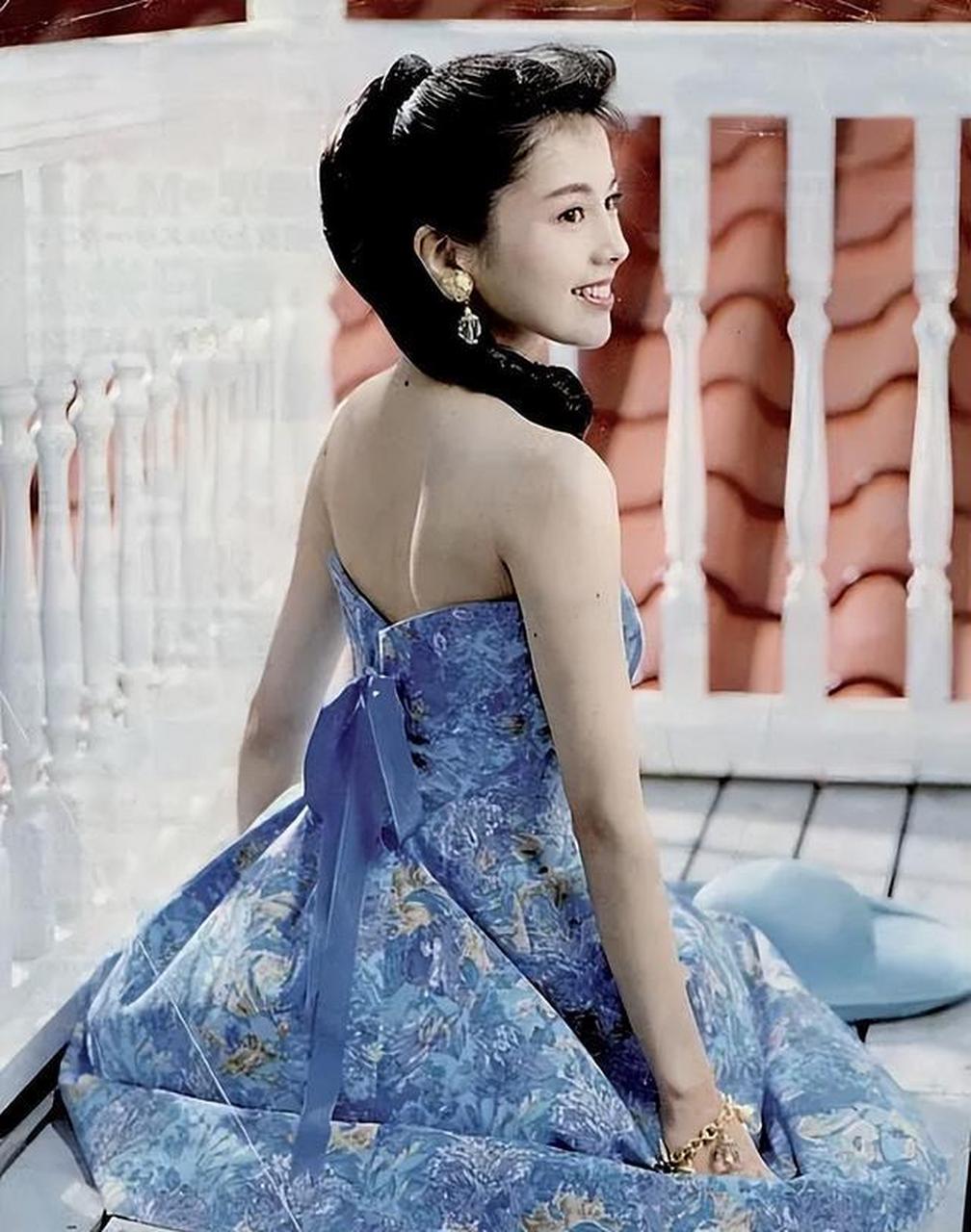 美女明星馆:泽口靖子の美图写真