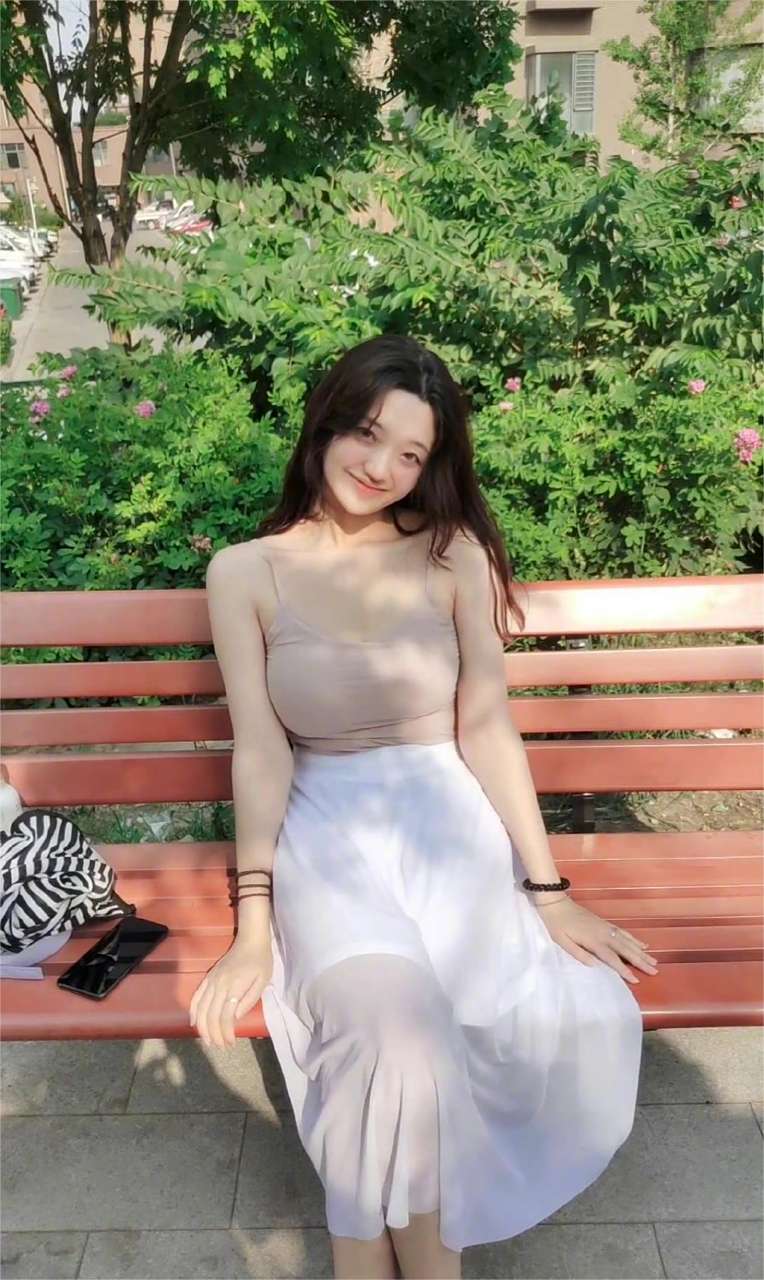 张兆艺回应被妈妈家暴# 很少听见被母亲家暴的,也有可能是孩子太小