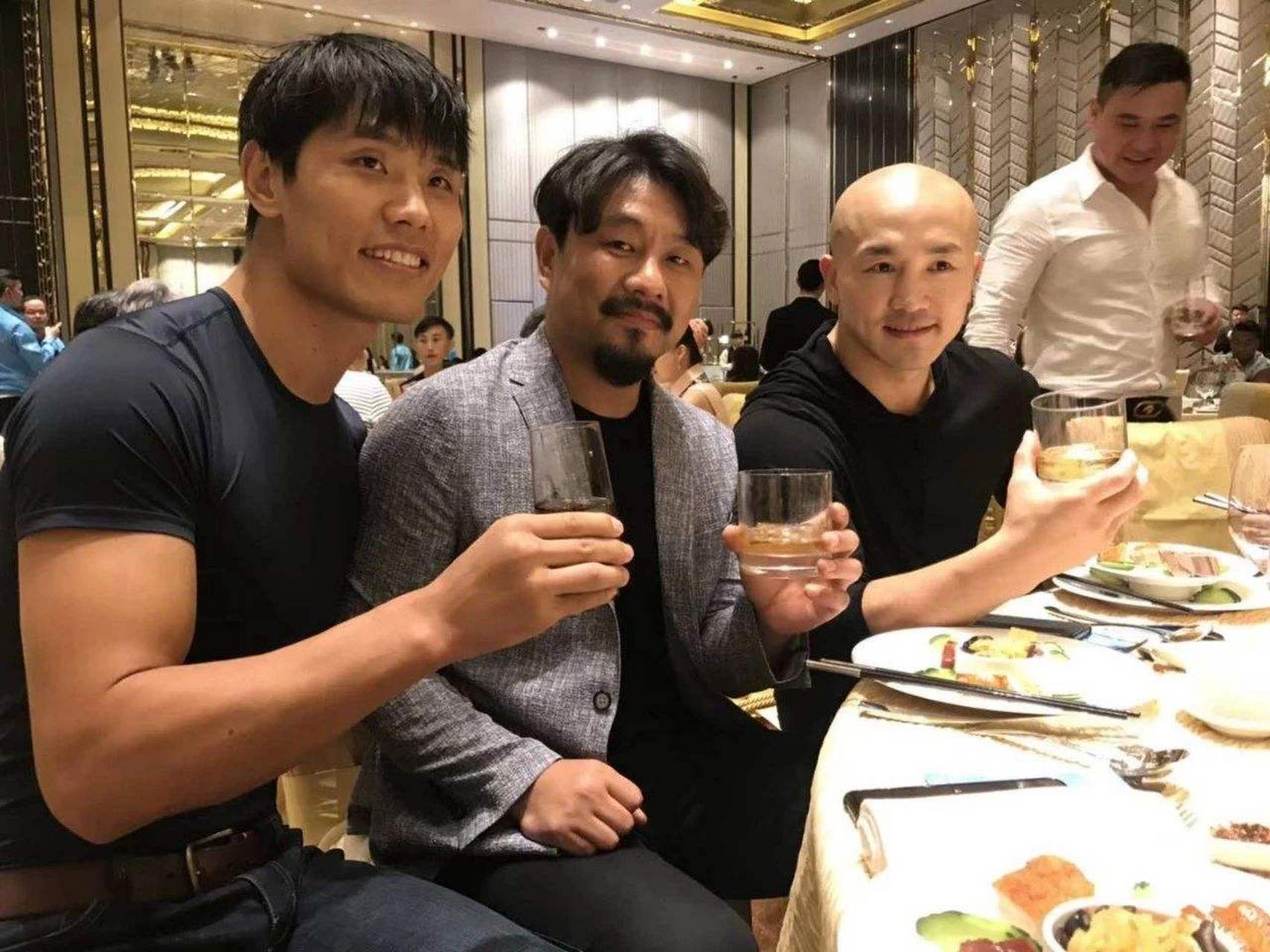 黄强环谈体育认为,和喜格图与李景亮是师兄弟,他的实力还是十分不错