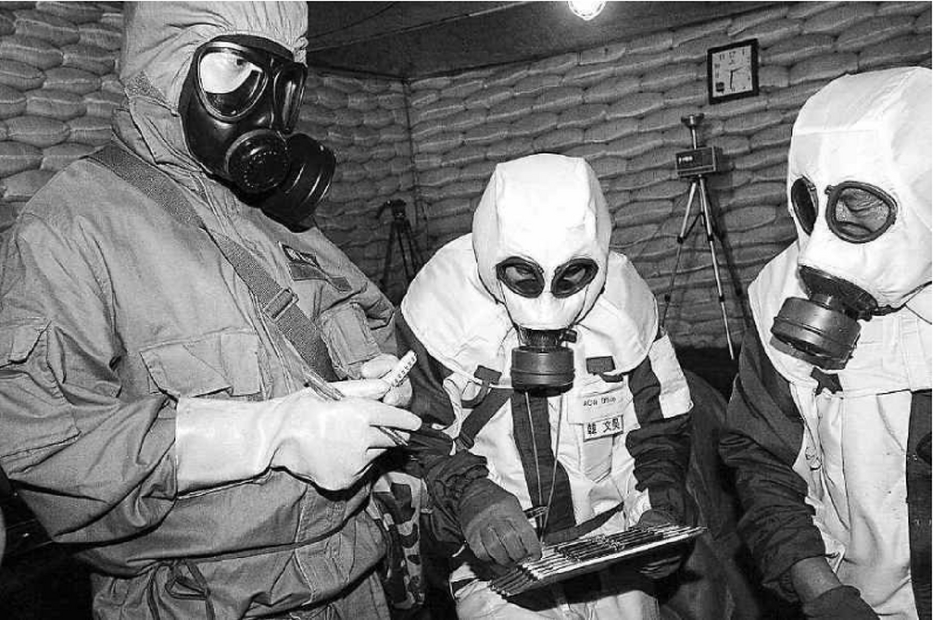 抗战期间,日本成立五一六部队,专门进行化学战剂方面的应用研究.