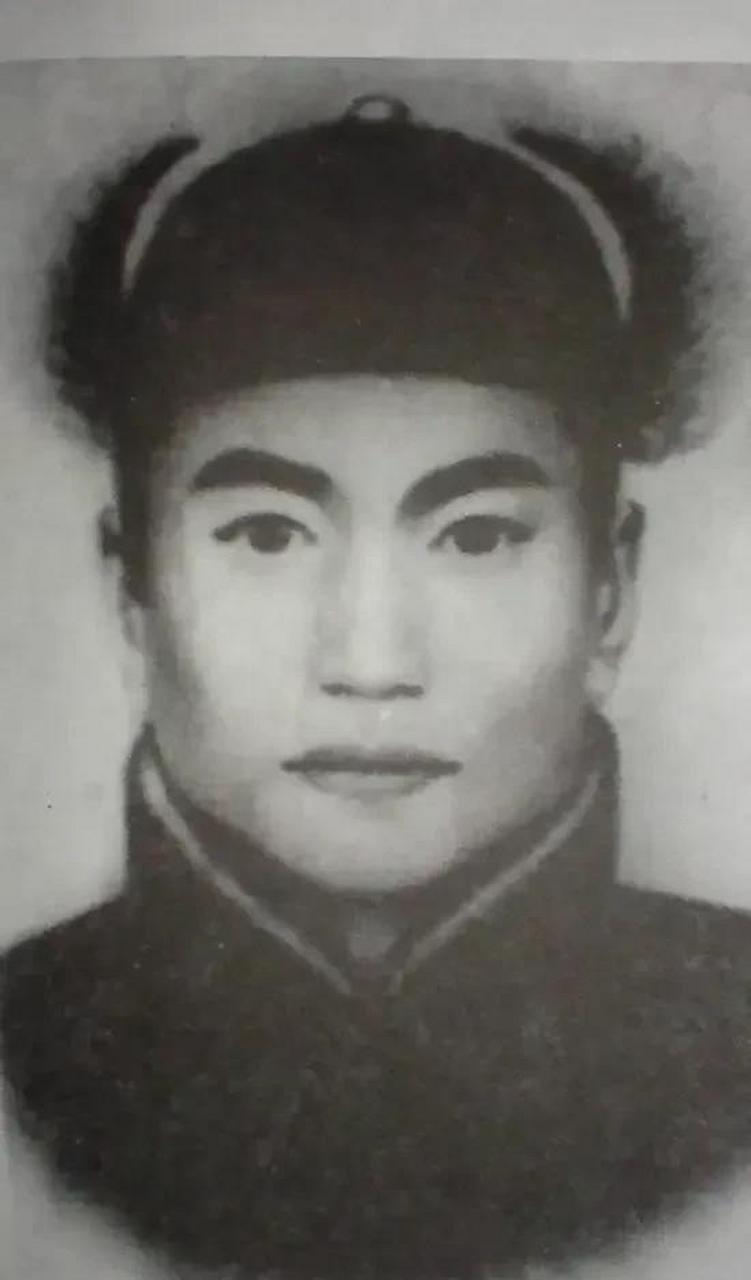 【历史异闻录:嘎达梅林与妻子牡丹】 嘎达梅林本是哲里木盟达尔罕旗的