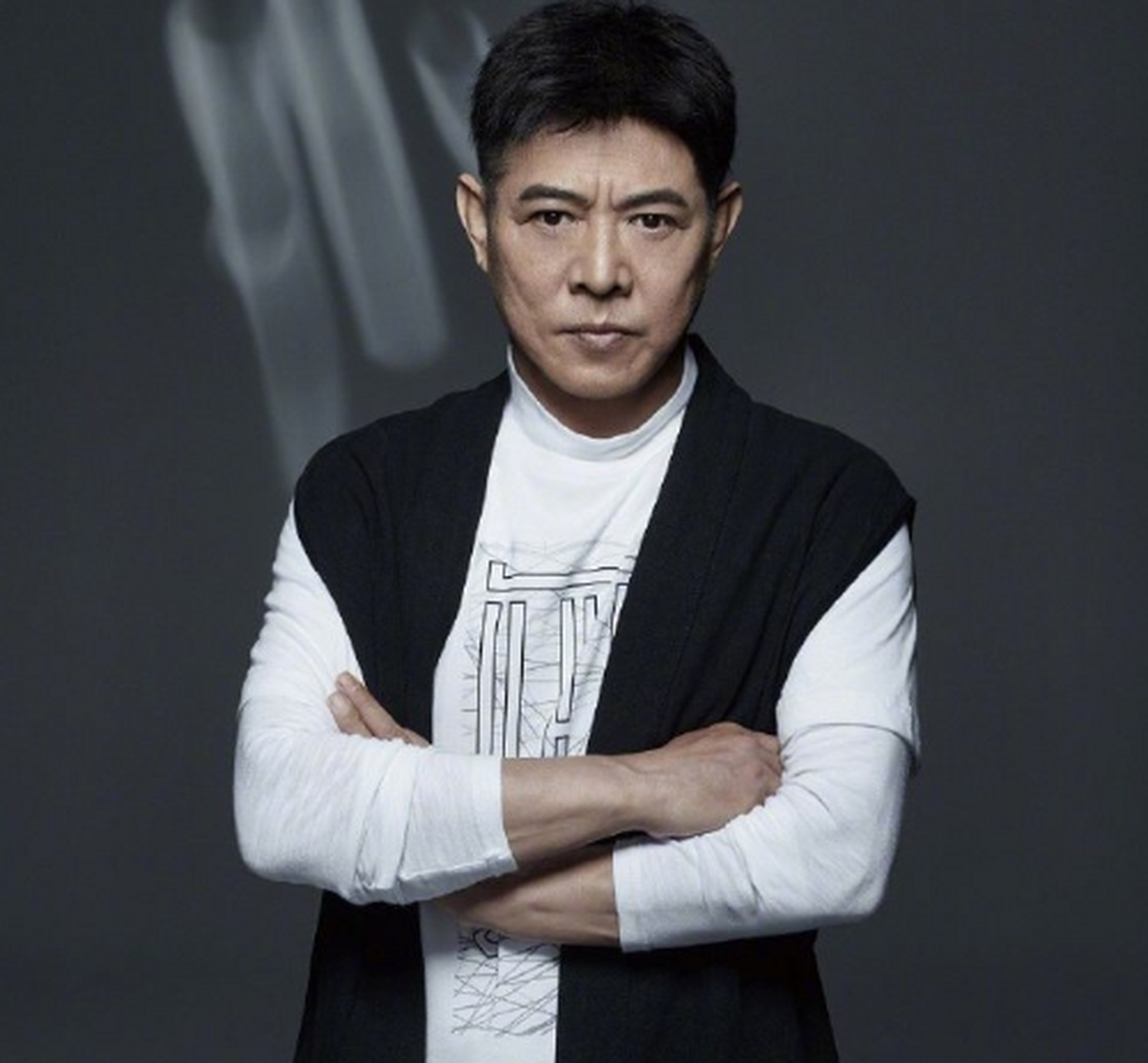 丧事一切从简,树葬海葬都无所谓 每隔一段时间,李连杰去世各种事上热