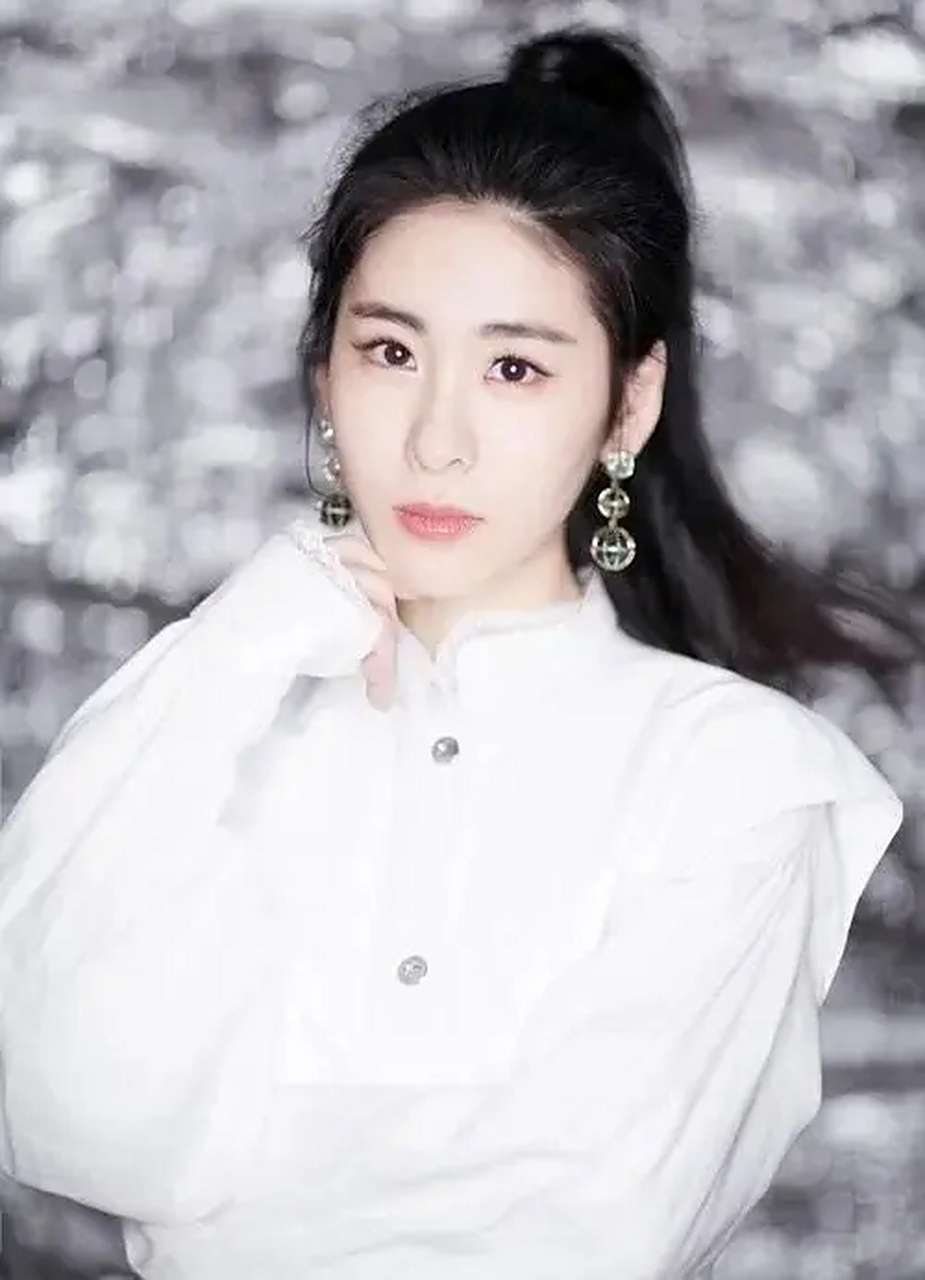 颜值而论,3位80后张姓女歌手,张韶涵,张靓颖,张碧晨,你觉得谁最漂亮?