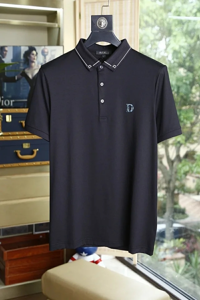 dior迪奥(567a1-678)高级定制 2020新品胸前最新刺绣logo,时尚百搭