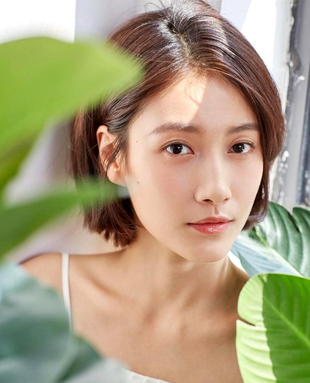 啜妮这个女演员的姓氏真是太独特了,我第一次听说有人姓啜.