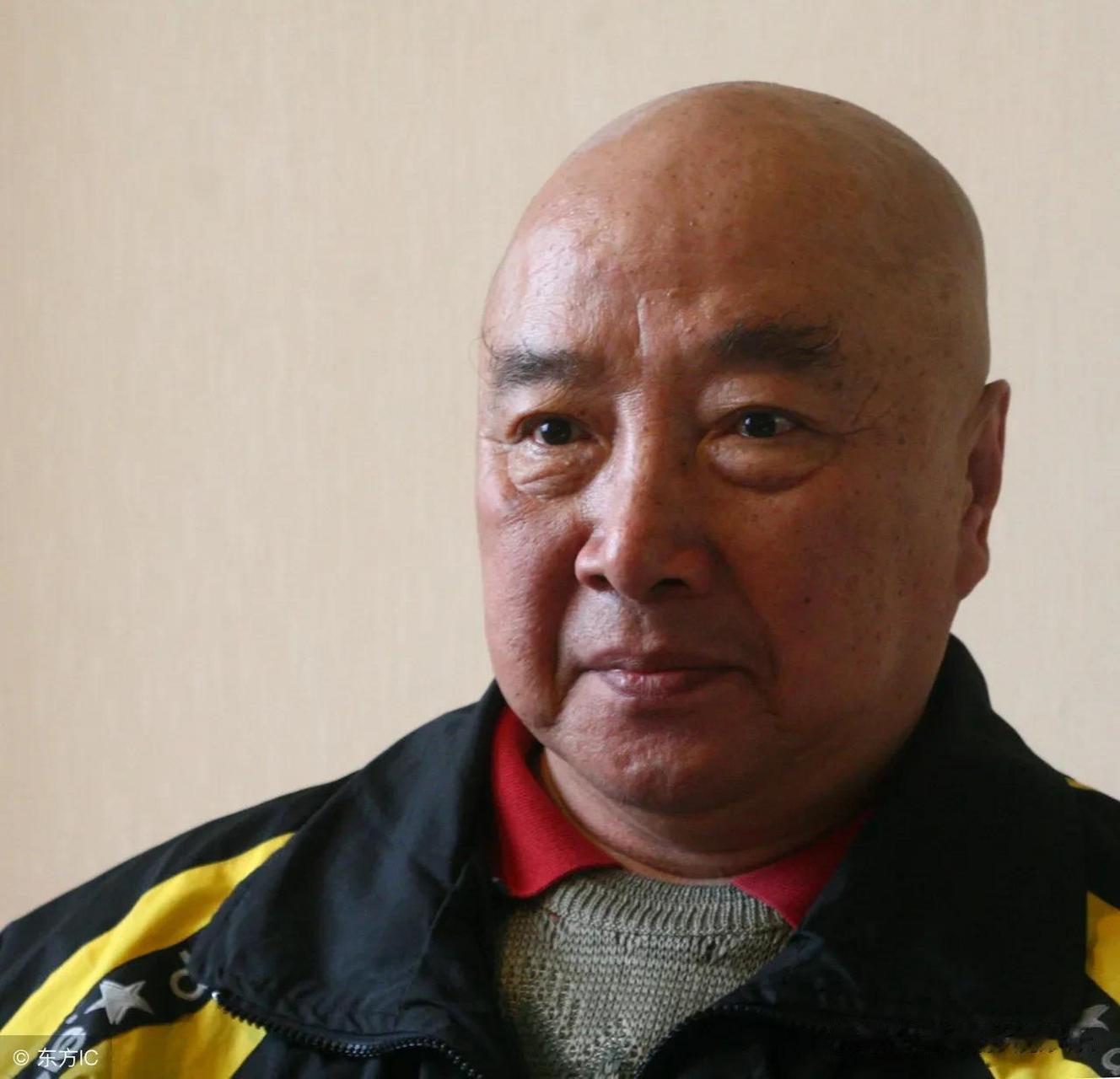 演员于海,功夫了得,吴京称他为真正的大师,而计春华也说他的螳螂拳又